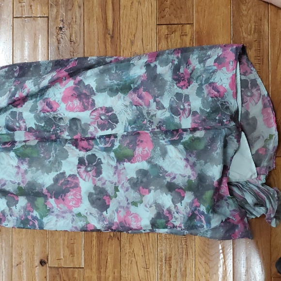 Hutch Floral Off-Shoulder Ruffled Column Maxi Dress - Picture 8 of 12